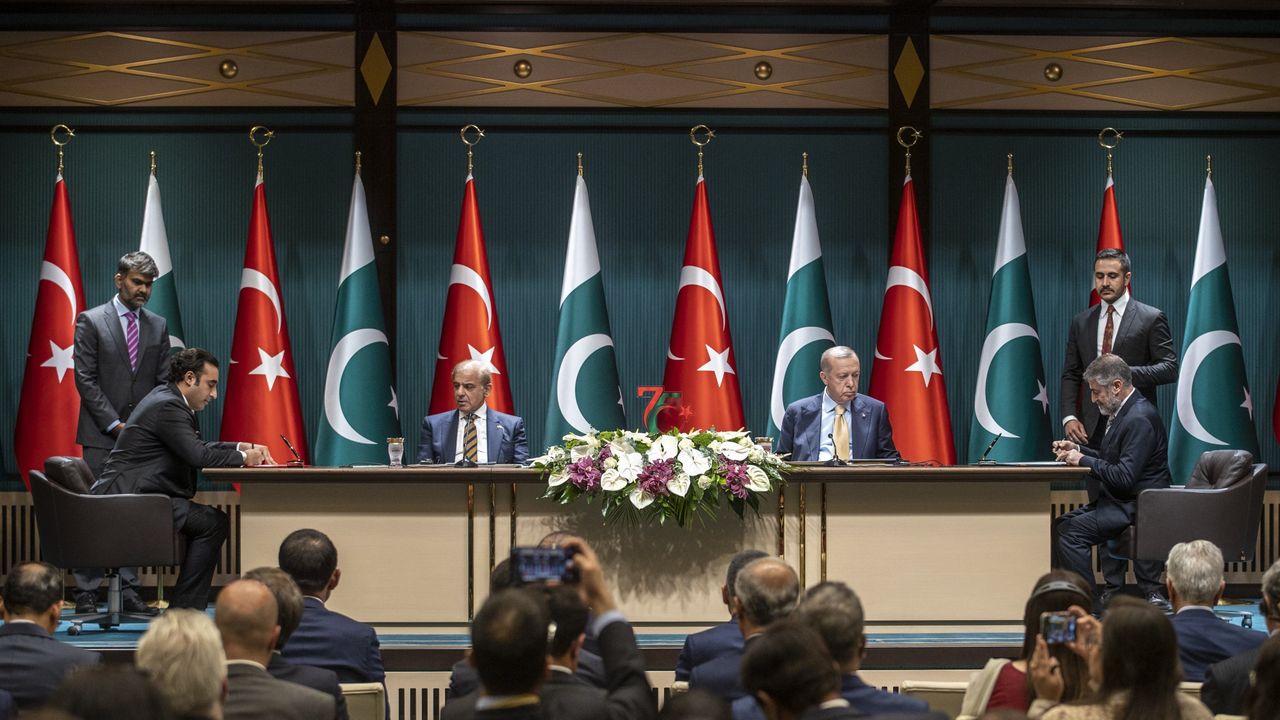 Türkiye ve Pakistan İşbirliğini Her Alanda Artırmaya Kararlı